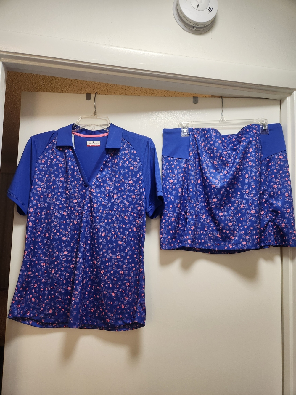 Woman Grand Slam Athletic' Blue Floral Polo Shirt and Skort Set